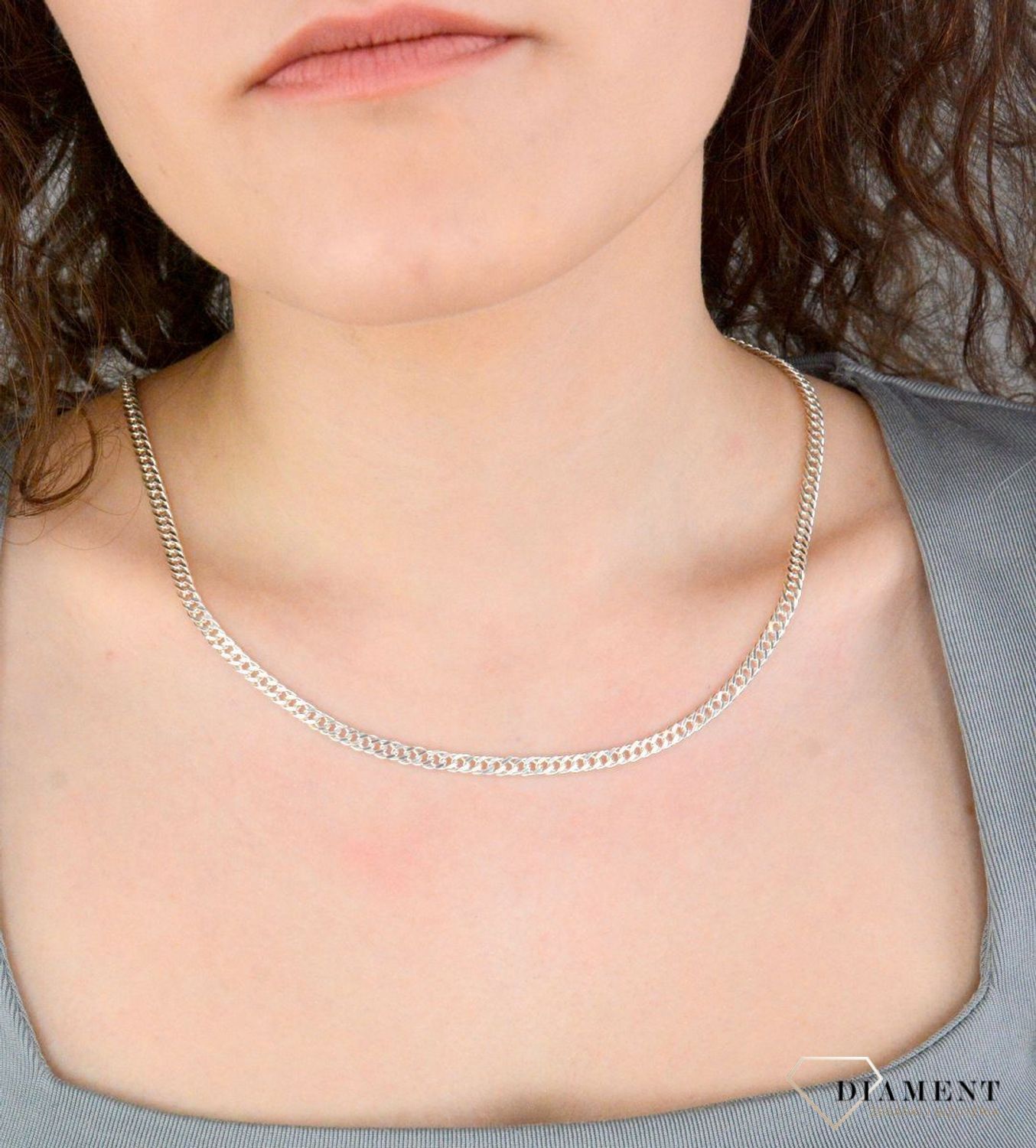 Łańcuszek srebrny rombo próba 925, DIA-LAN-12521-925 4mm Efektowny splot, który przez swoją uniwersalną strukturę jest idealną bazą do rozmaitych wisiorków oraz dodatków.1.jpg